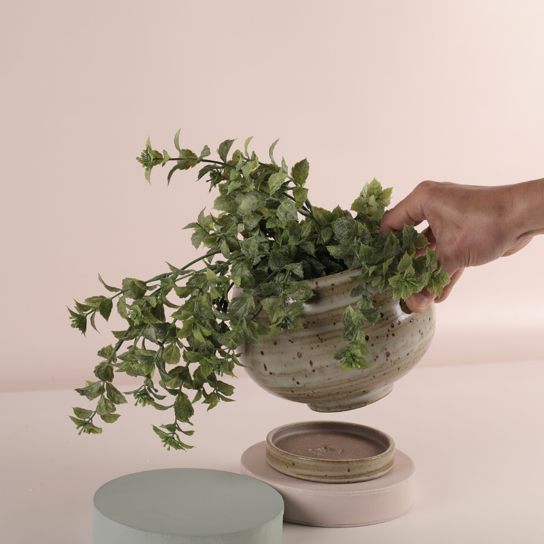 Angus & Celeste Artisan Ball Plant Pot